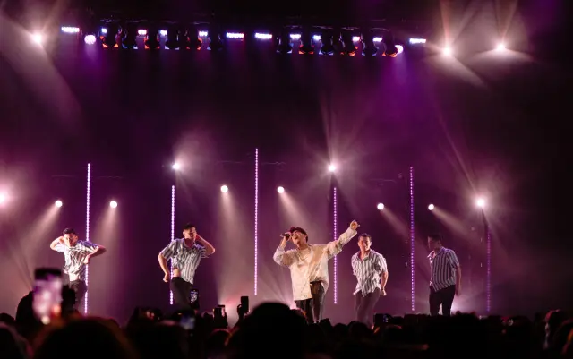 concert laser light show setup with beams and haze effects