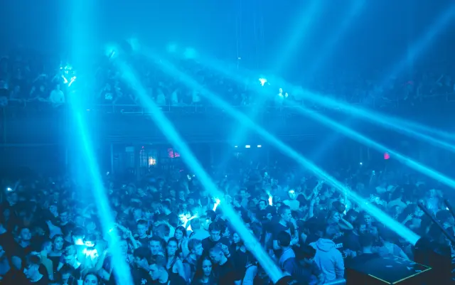 best dj lights for club lighting and stage performance including moving head lights dj laser lights led wash fixtures nightclub lighting system