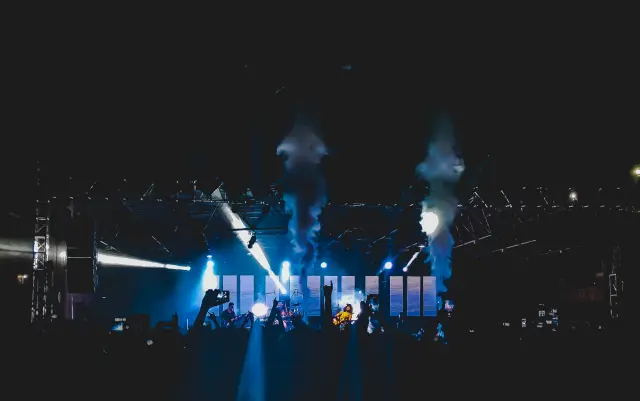 concert truss lighting system used in touring stage production