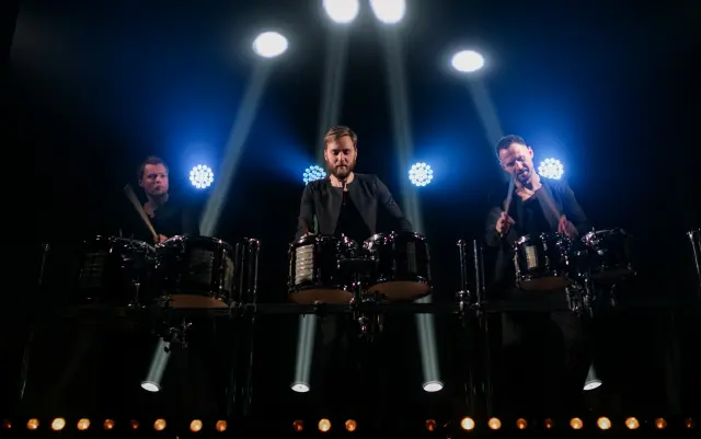 professional dj lighting system setup including moving heads dj lights laser lights and club lighting setup