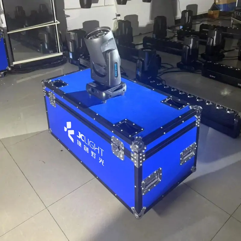 Flight case protection for moving head lights